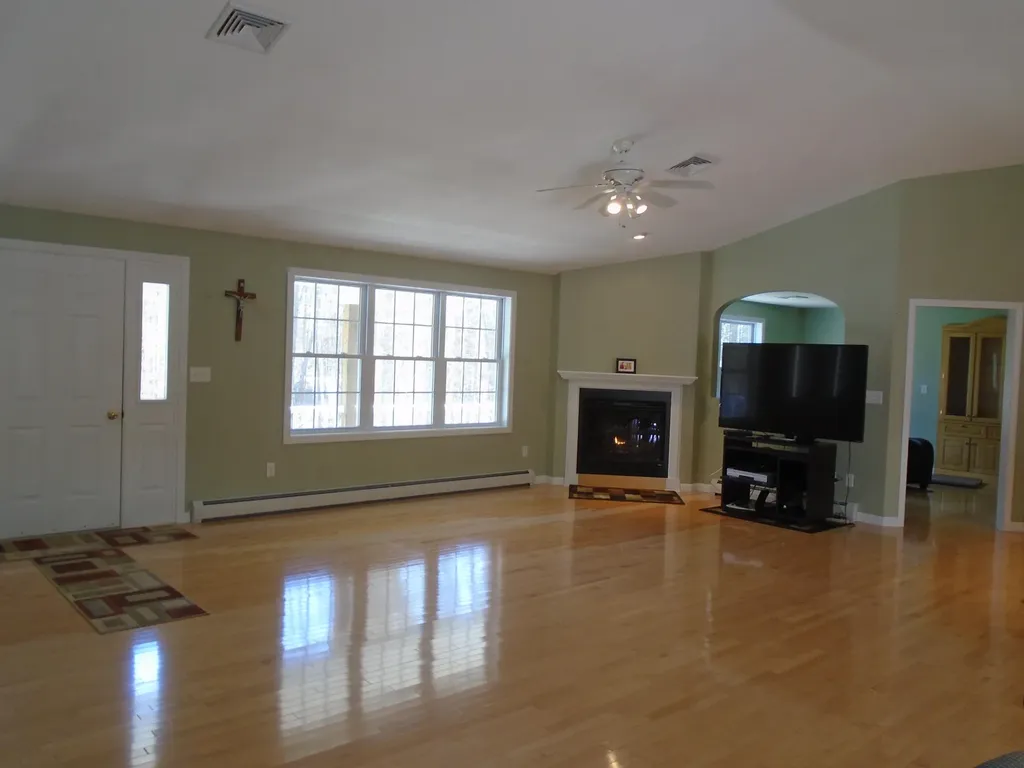 72 Beaulieu Drive Lyman ME 04002