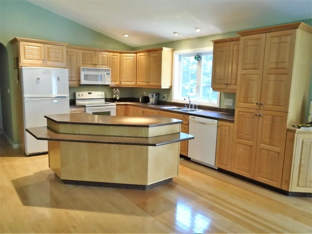 72 Beaulieu Drive Lyman ME 04002