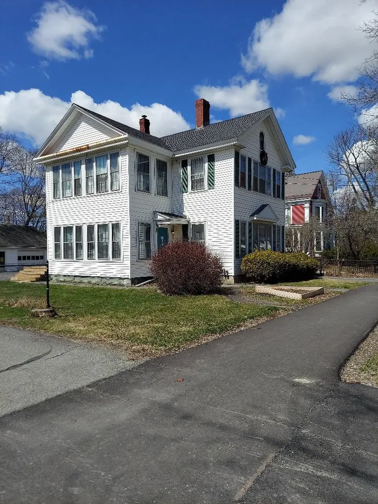 162-164 Broadway Bangor ME 04401