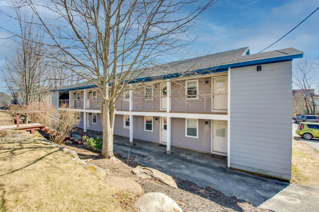 18 Lindsey Street Rockland ME 04841