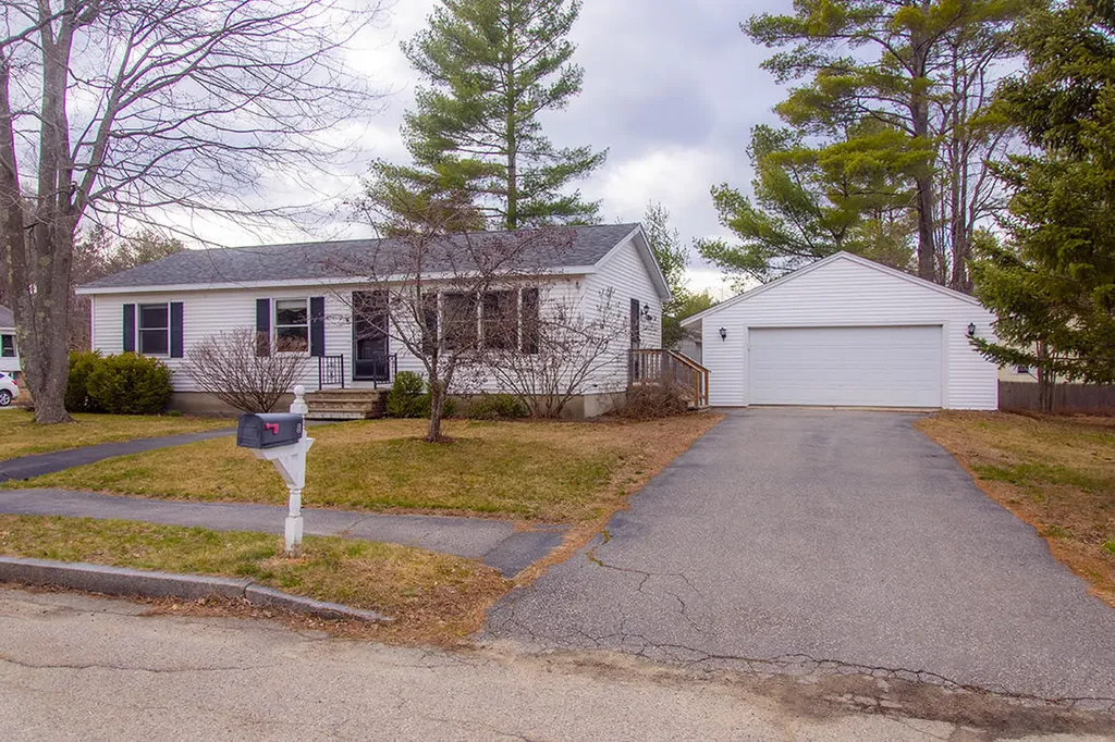 6 Hillcrest Circle Portland ME 04103