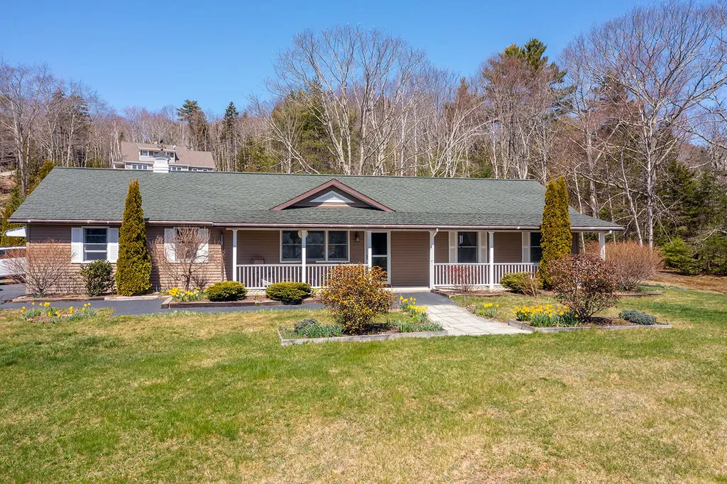 7 South Ridge Drive Lincolnville ME 04849