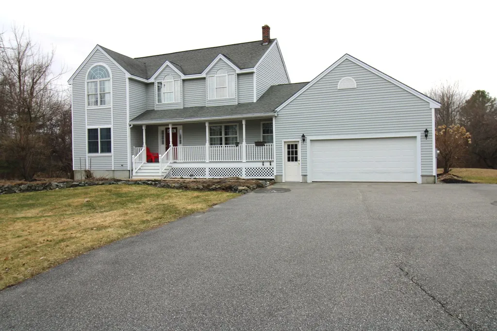 9 William Avenue Saco ME 04072