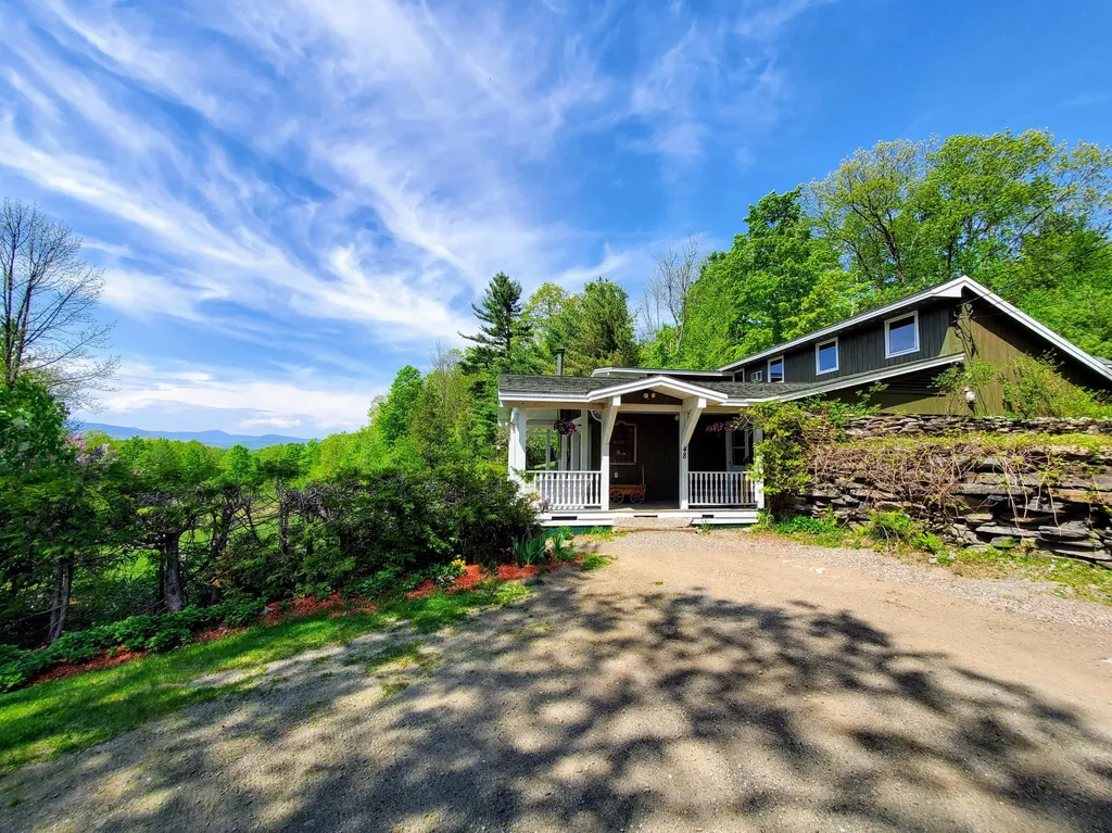 48 Parlin Hill Road New Vineyard ME 04956