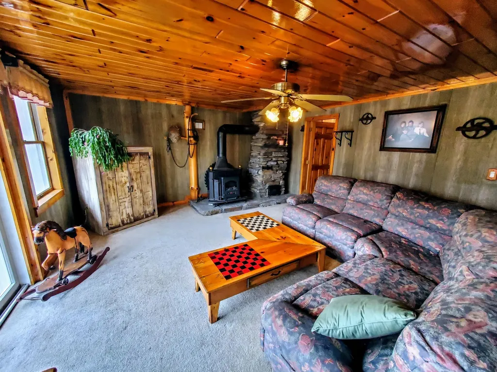 48 Parlin Hill Road New Vineyard ME 04956