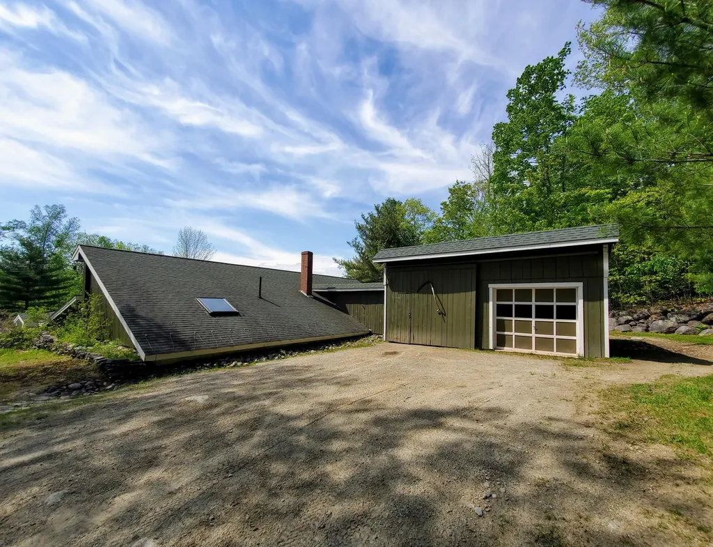 48 Parlin Hill Road New Vineyard ME 04956