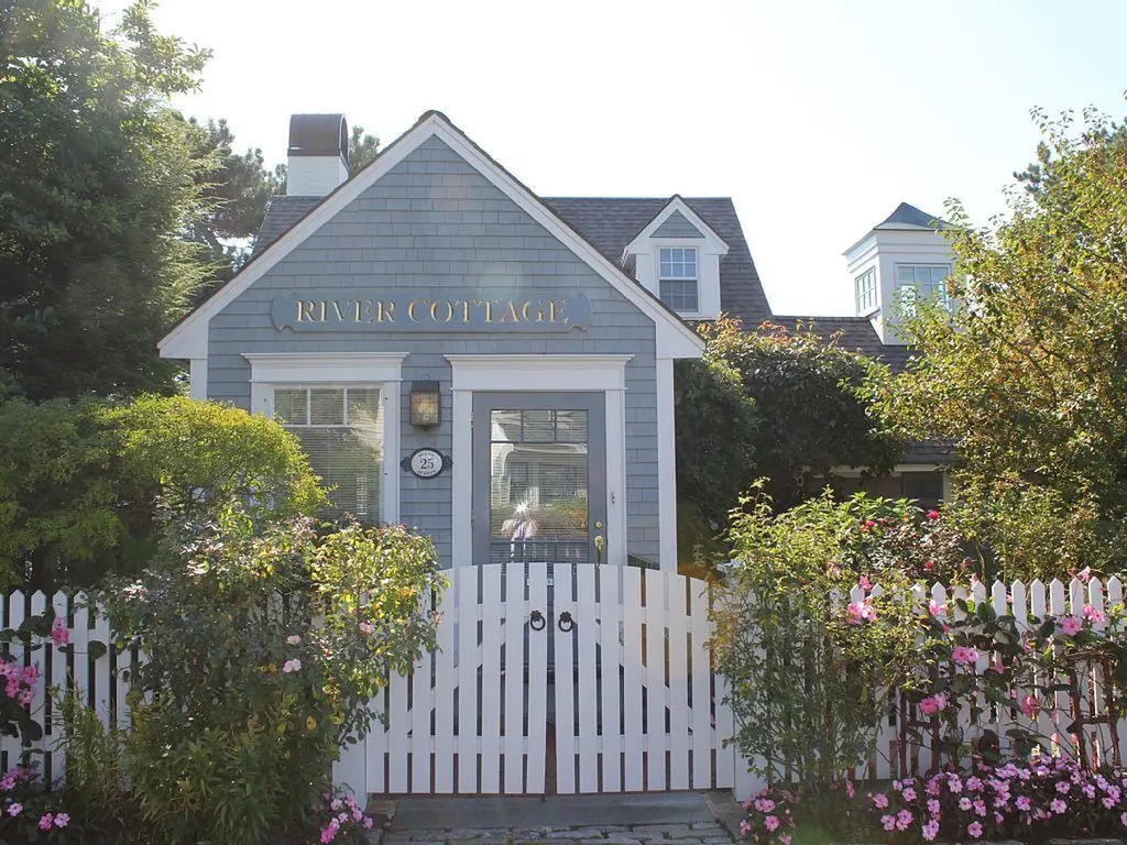 25 Ocean Avenue Kennebunkport ME 04046