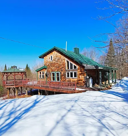 18 Wizz Road Stacyville ME 04777