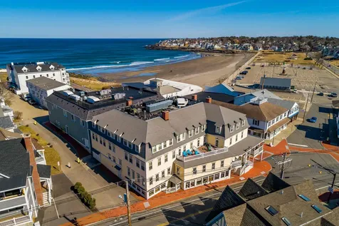2 Beach Street York ME 03909