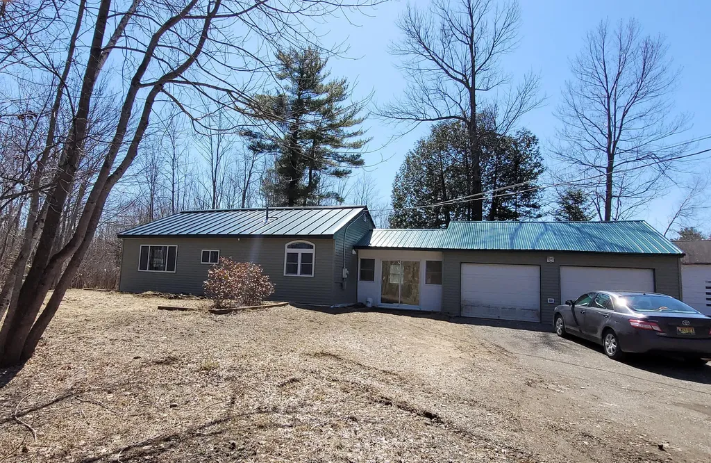 1649 Pond Road Sidney ME 04330