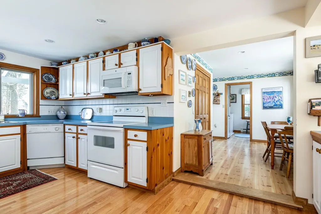 23 Forest Street Scarborough ME 04074