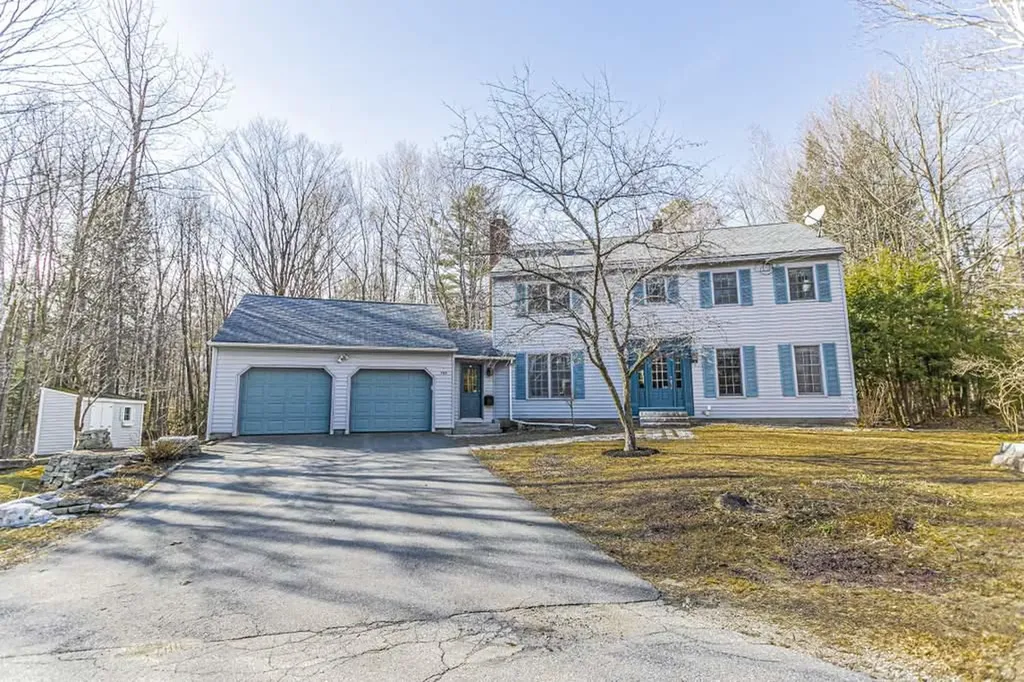133 Highland Avenue Farmington ME 04938