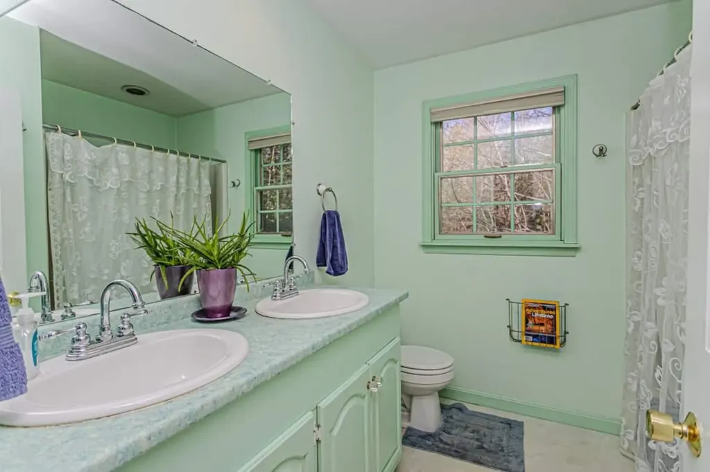 133 Highland Avenue Farmington ME 04938