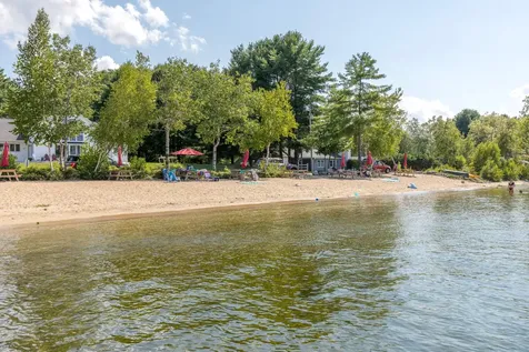 18 Birch Drive Raymond ME 04071