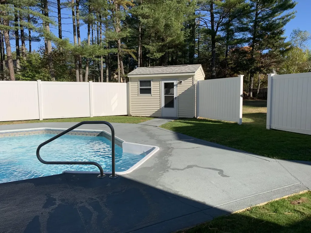 25 Thomas Avenue Berwick ME 03901