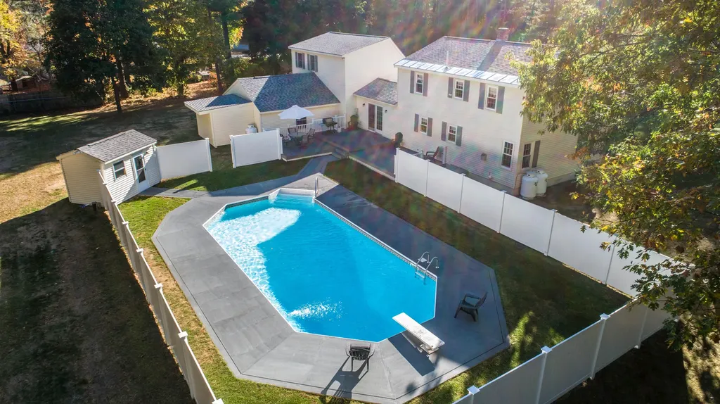 25 Thomas Avenue Berwick ME 03901