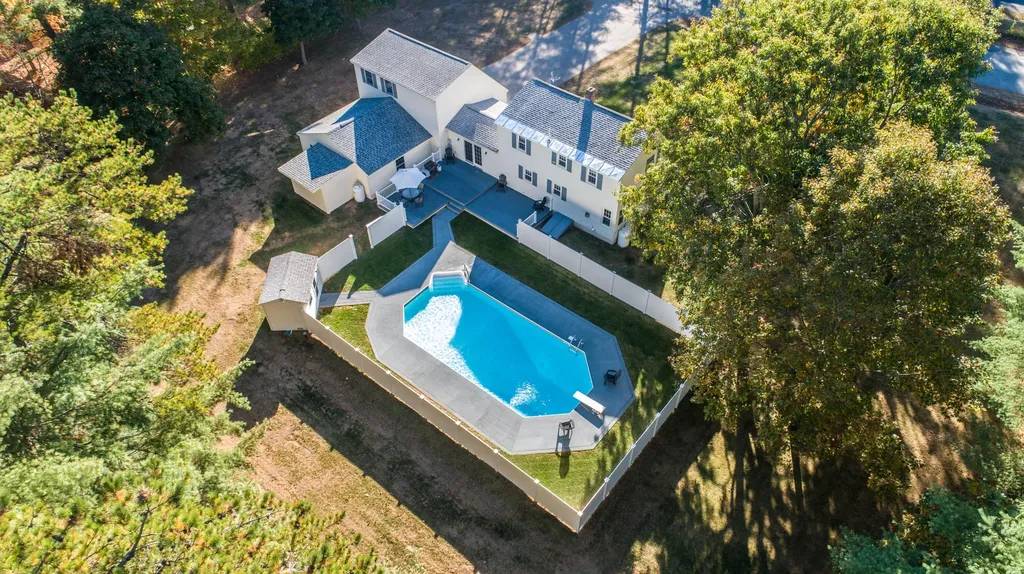 25 Thomas Avenue Berwick ME 03901
