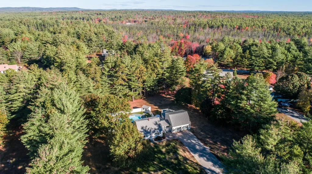 25 Thomas Avenue Berwick ME 03901