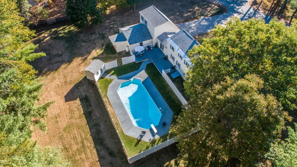 25 Thomas Avenue Berwick ME 03901