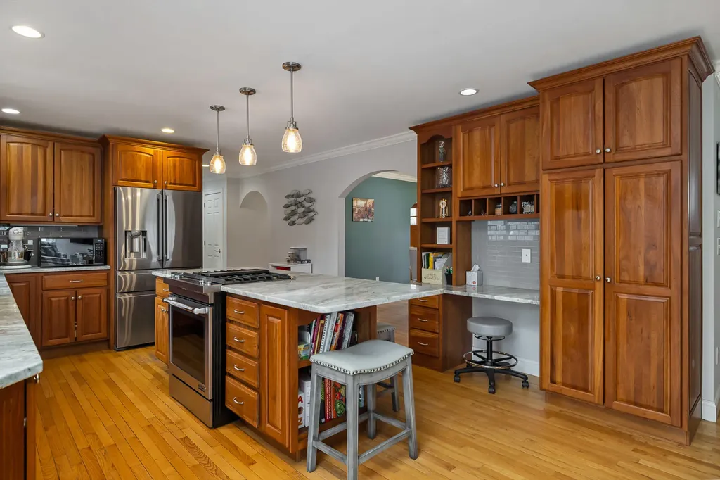 81 Ridge Road York ME 03909