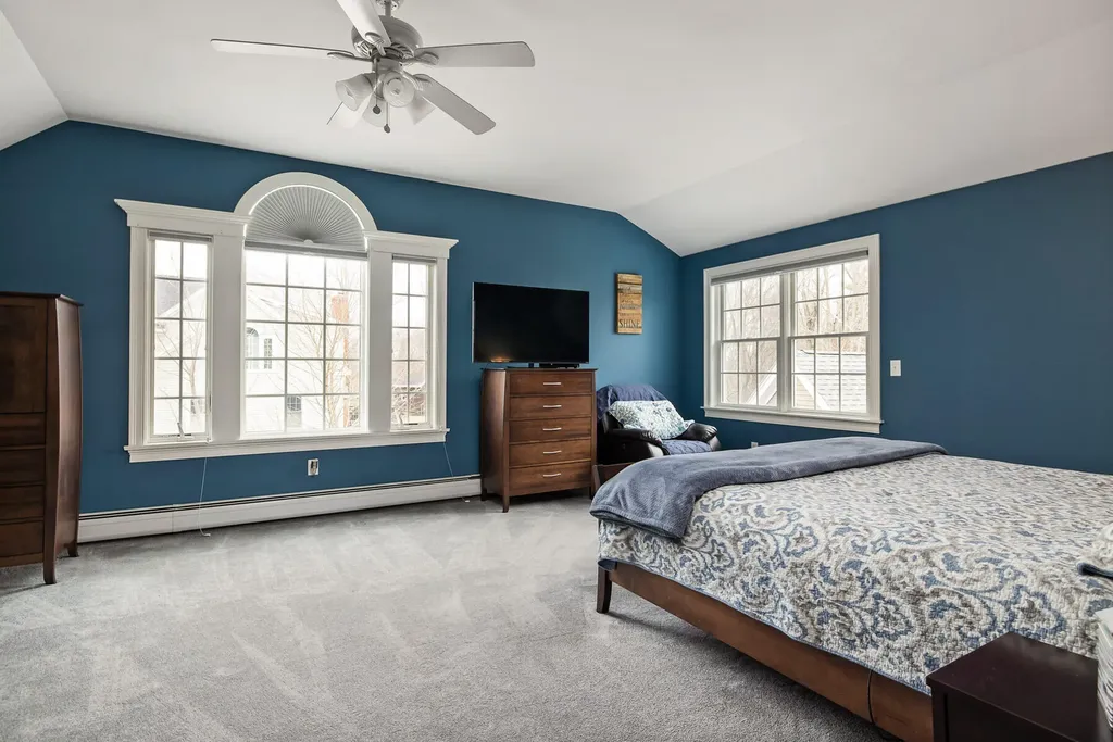 81 Ridge Road York ME 03909