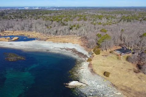 112 Goodwin Road Kittery ME 03905
