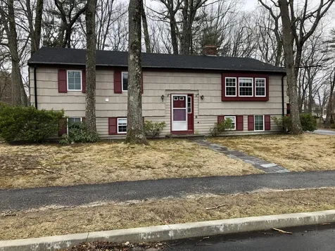 10 Candlewyck Road Portland ME 04102