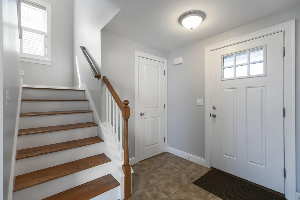 8 Bridle Way Saco ME 04072