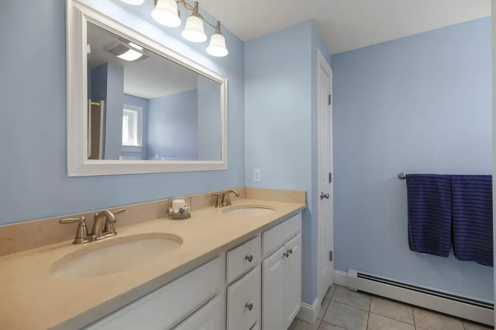 8 Bridle Way Saco ME 04072