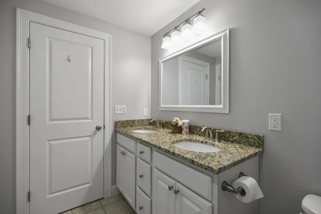 8 Bridle Way Saco ME 04072