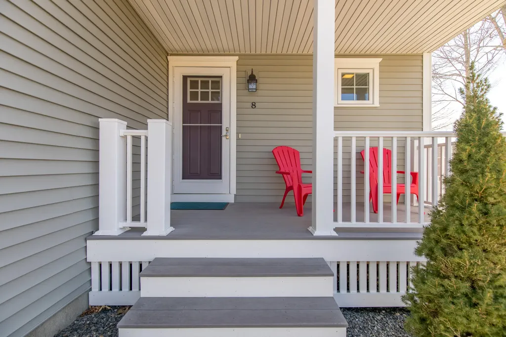 8 Bridle Way Saco ME 04072