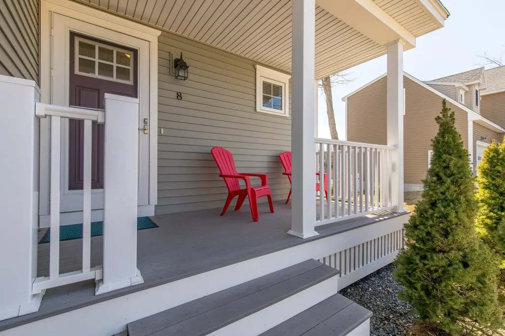 8 Bridle Way Saco ME 04072