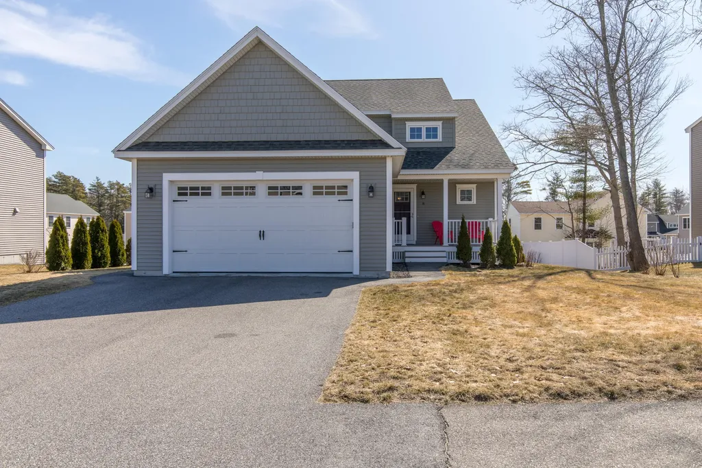 8 Bridle Way Saco ME 04072