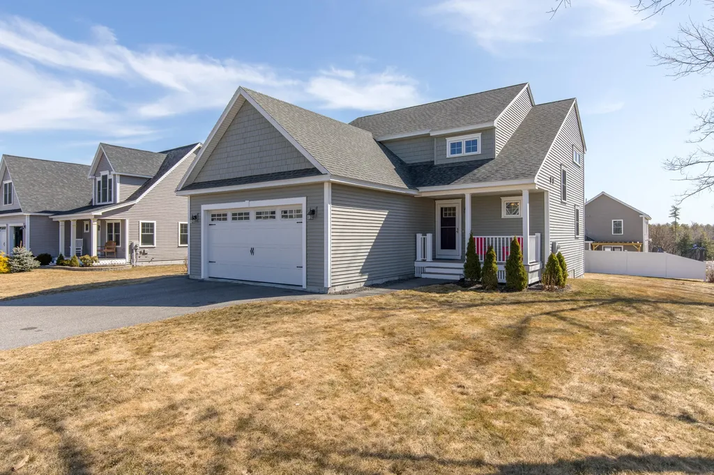 8 Bridle Way Saco ME 04072