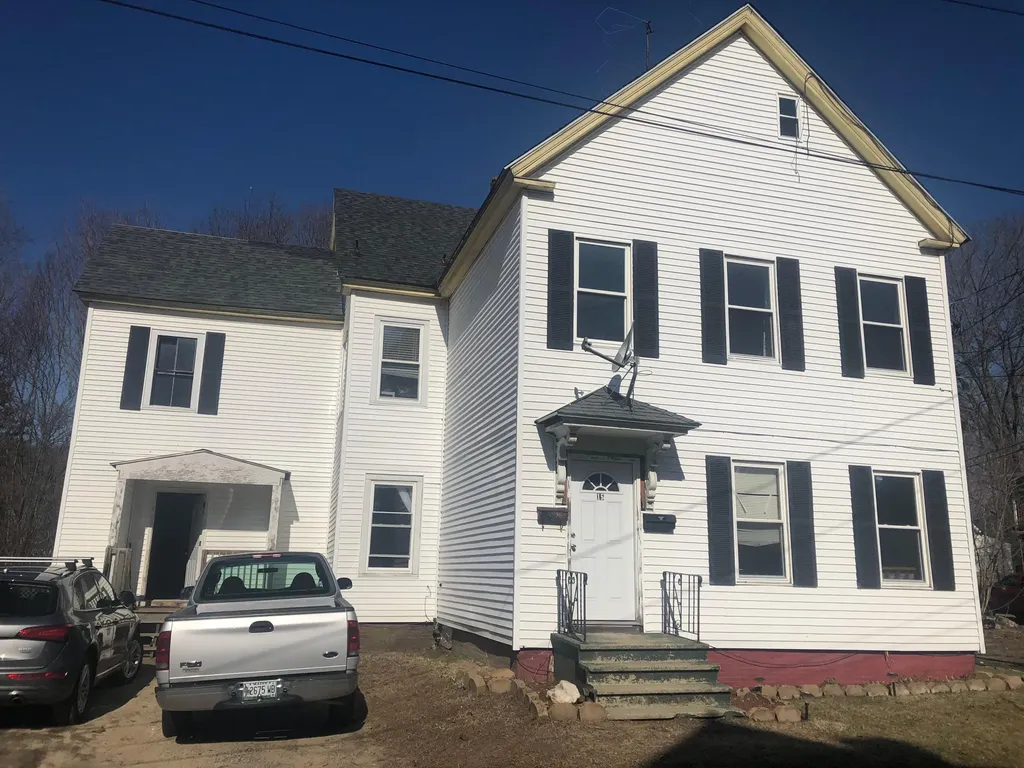 15 King Street Norway ME 04268