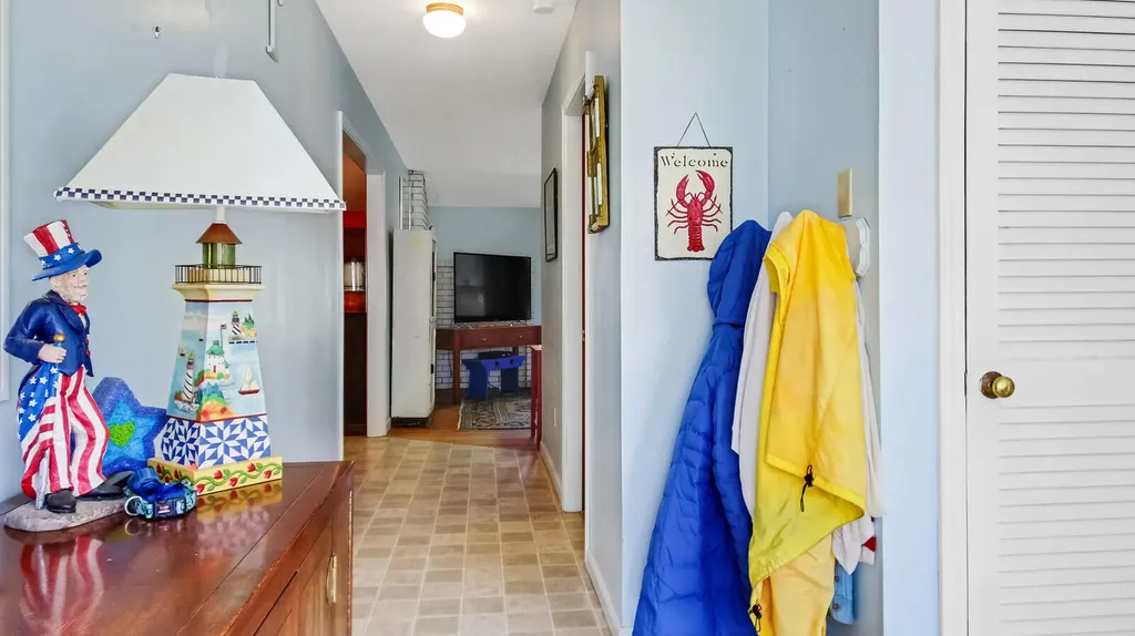 30 Sea Street Rockport ME 04856
