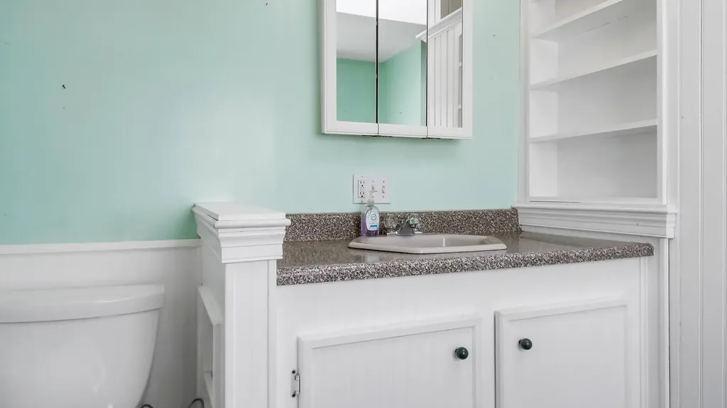 30 Sea Street Rockport ME 04856