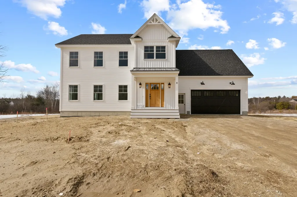 8 Leighton Way Saco ME 04072
