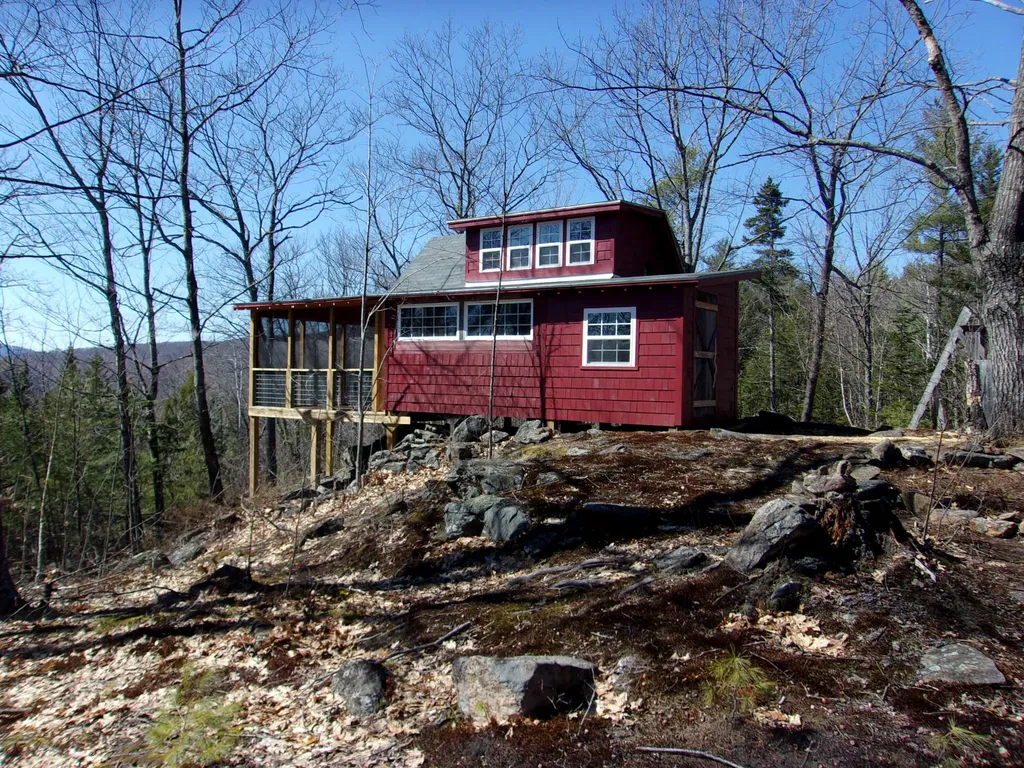 40 Andrews Drive Hartford ME 04220