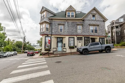 227 York Street Portland ME 04102