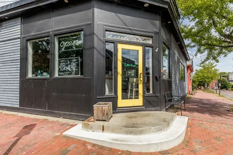227 York Street Portland ME 04102