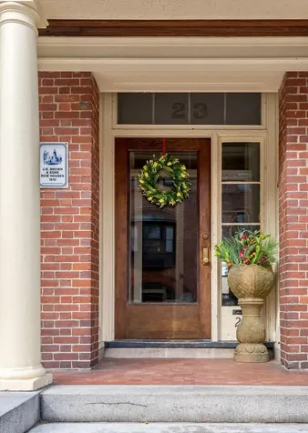 23 West Street Portland ME 04102