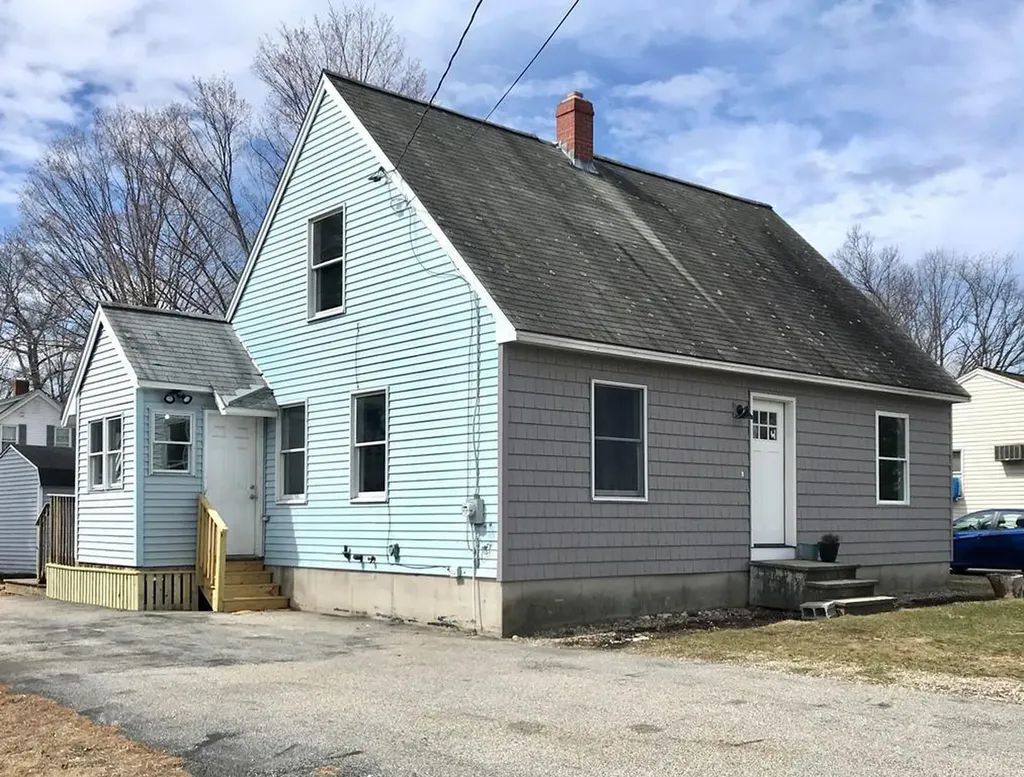 16 Yvonne Street Sanford ME 04073