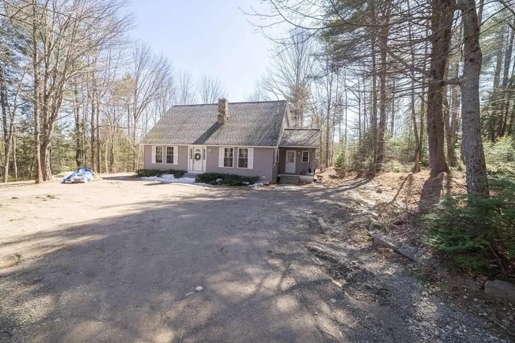 14 Blake Drive Lincoln ME 04457