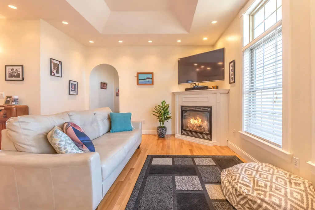 96 Briarwood Drive Bangor ME 04401