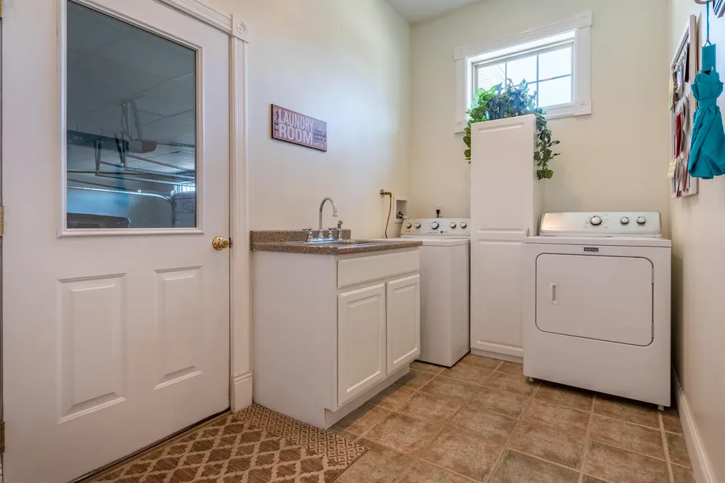 96 Briarwood Drive Bangor ME 04401