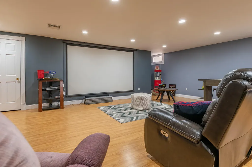 96 Briarwood Drive Bangor ME 04401