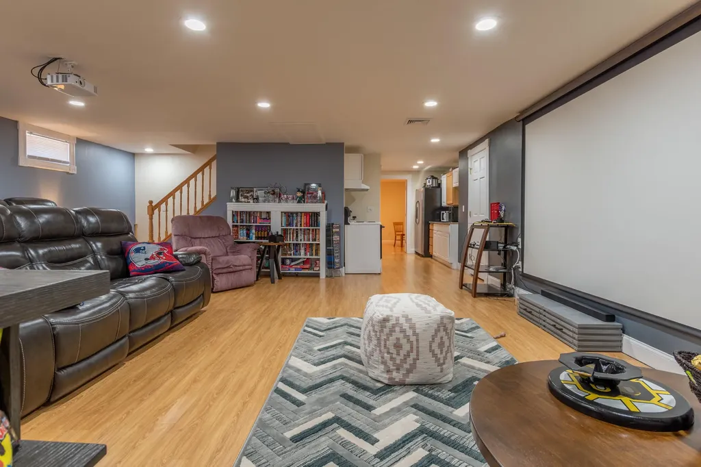 96 Briarwood Drive Bangor ME 04401