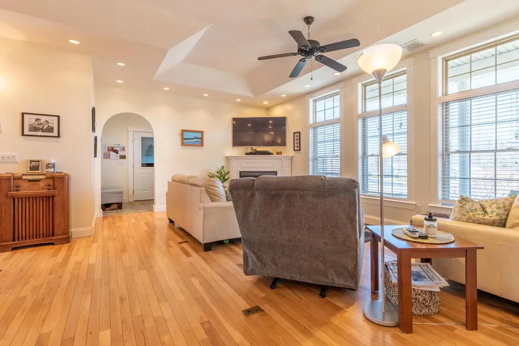 96 Briarwood Drive Bangor ME 04401