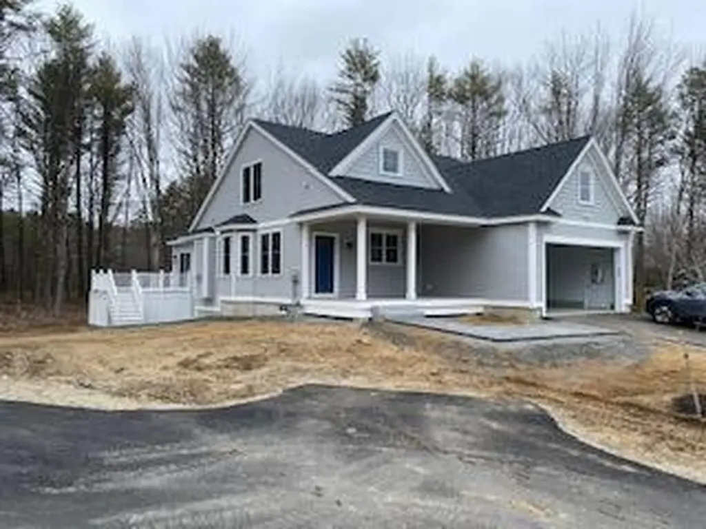 21 Conservation Drive Kennebunk ME 04043